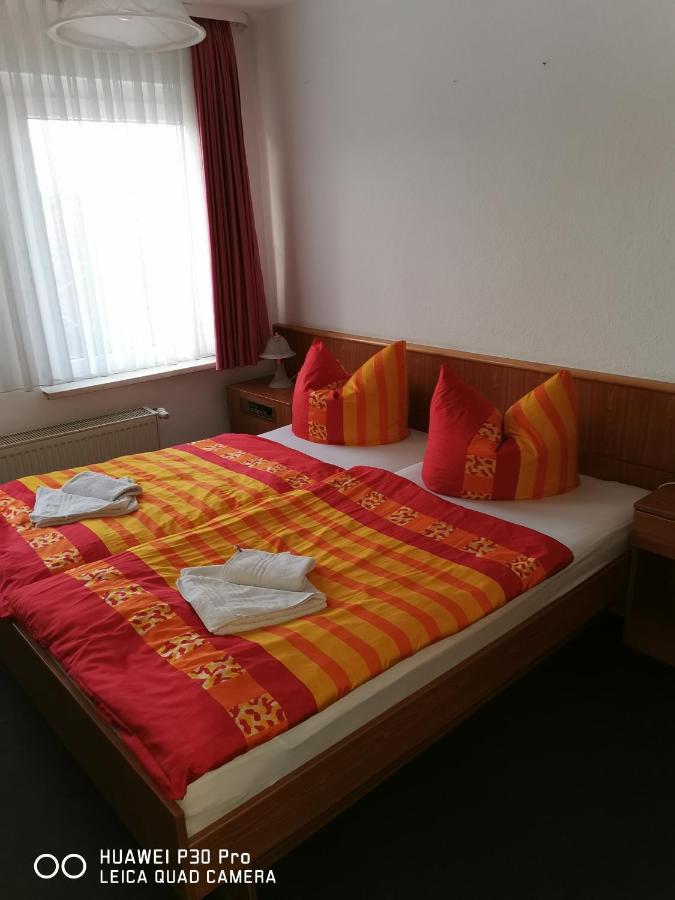 Pension Am Stadion Koelleda Екстериор снимка